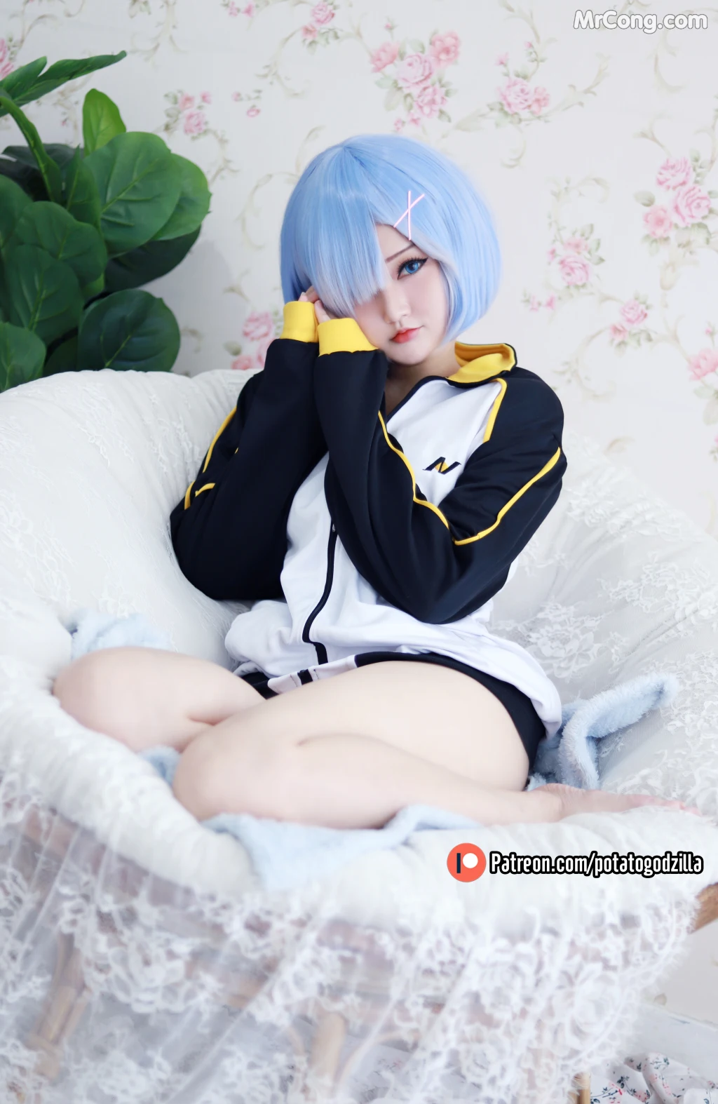 Coser@Potato Godzilla: Rem in Subaru Jacket (34 photos) – Page 2