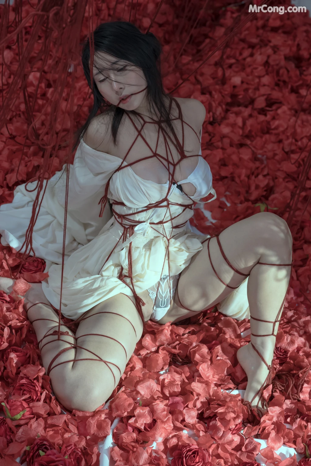 Coser@云溪溪 (Yunx1x1) Vol.020: 奶桃 囚鸟 (64 photos) – Page 3