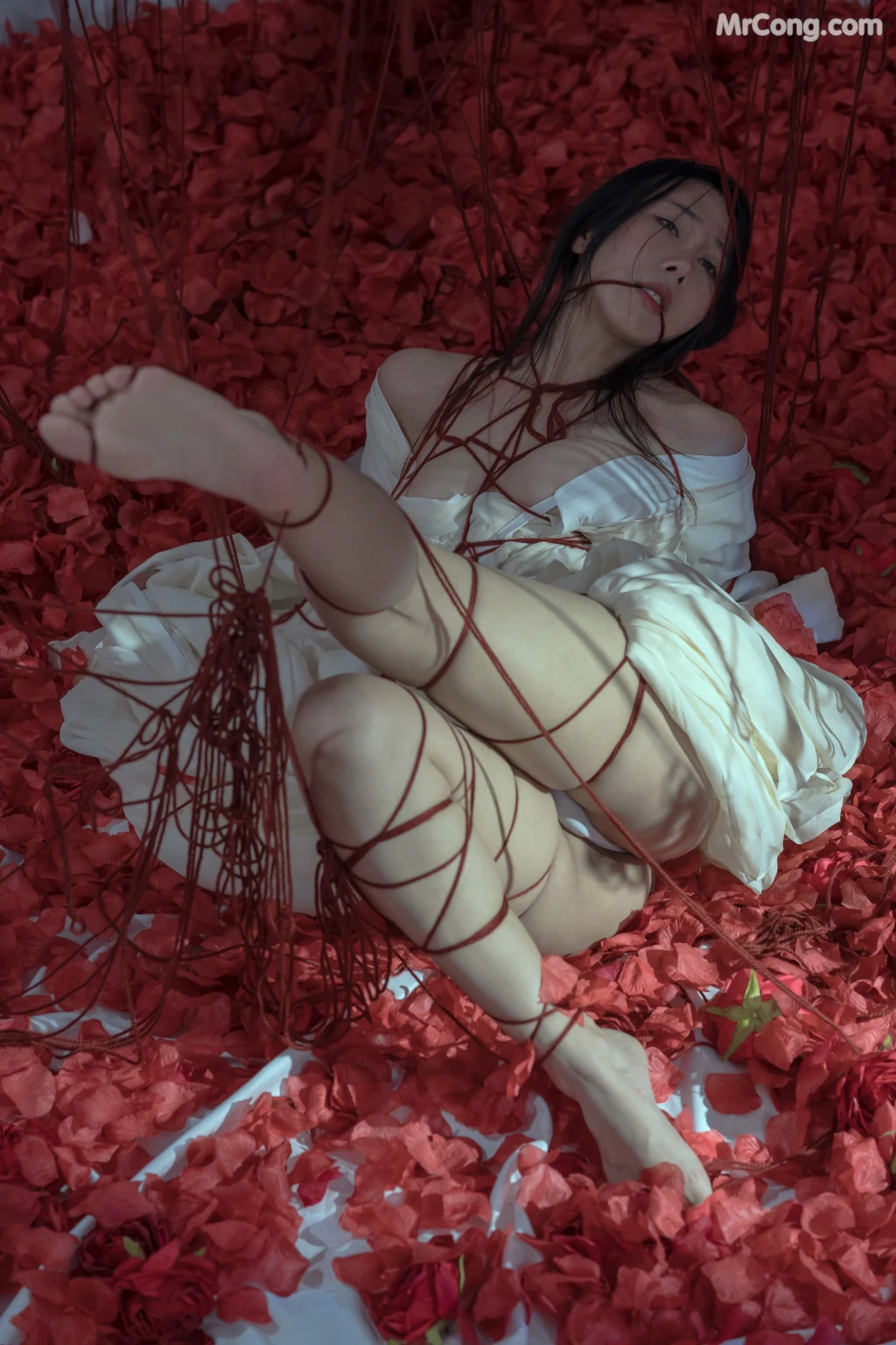 Coser@云溪溪 (Yunx1x1) Vol.020: 奶桃 囚鸟 (64 photos) – Page 4