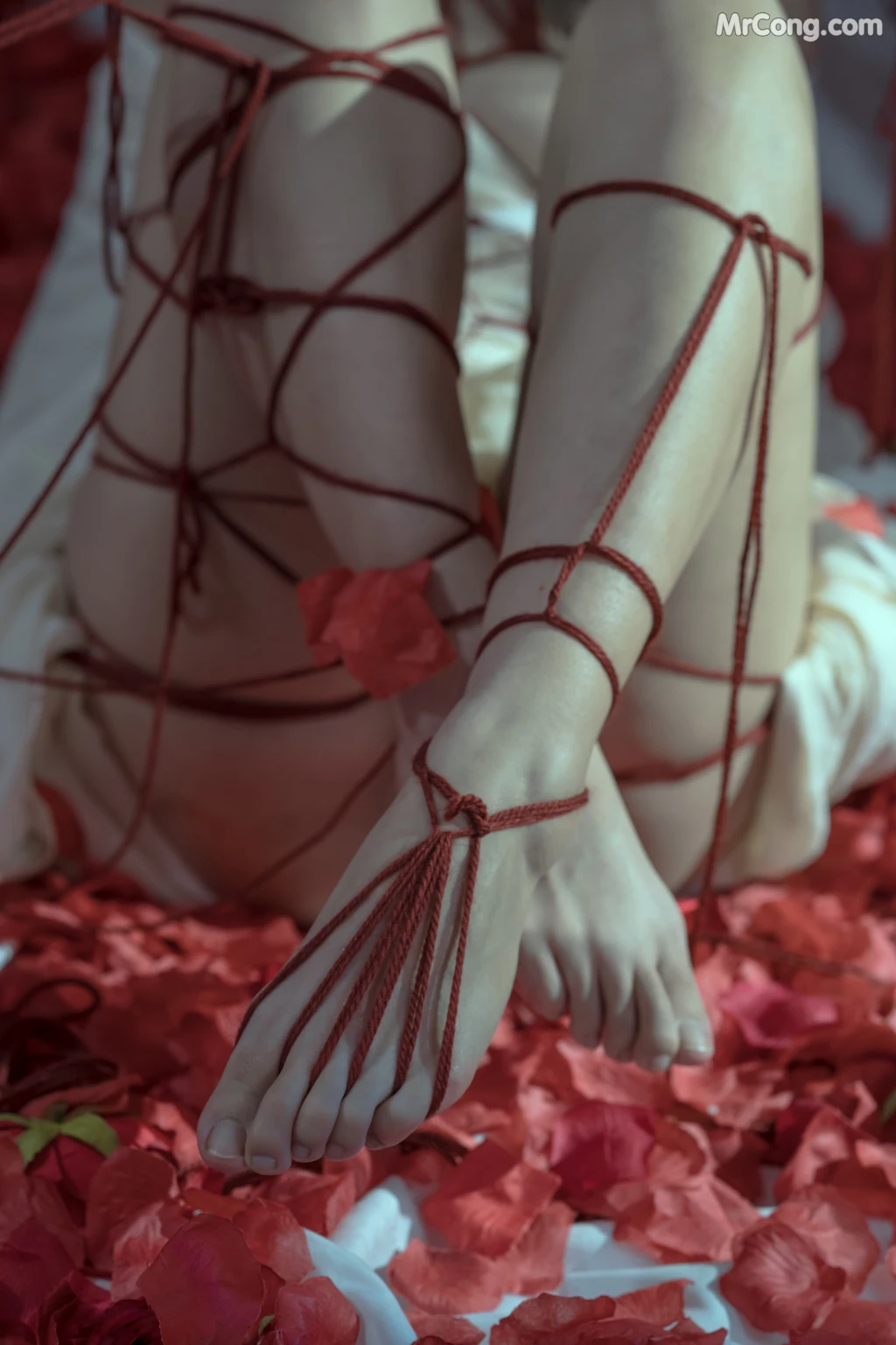 Coser@云溪溪 (Yunx1x1) Vol.020: 奶桃 囚鸟 (64 photos) – Page 4
