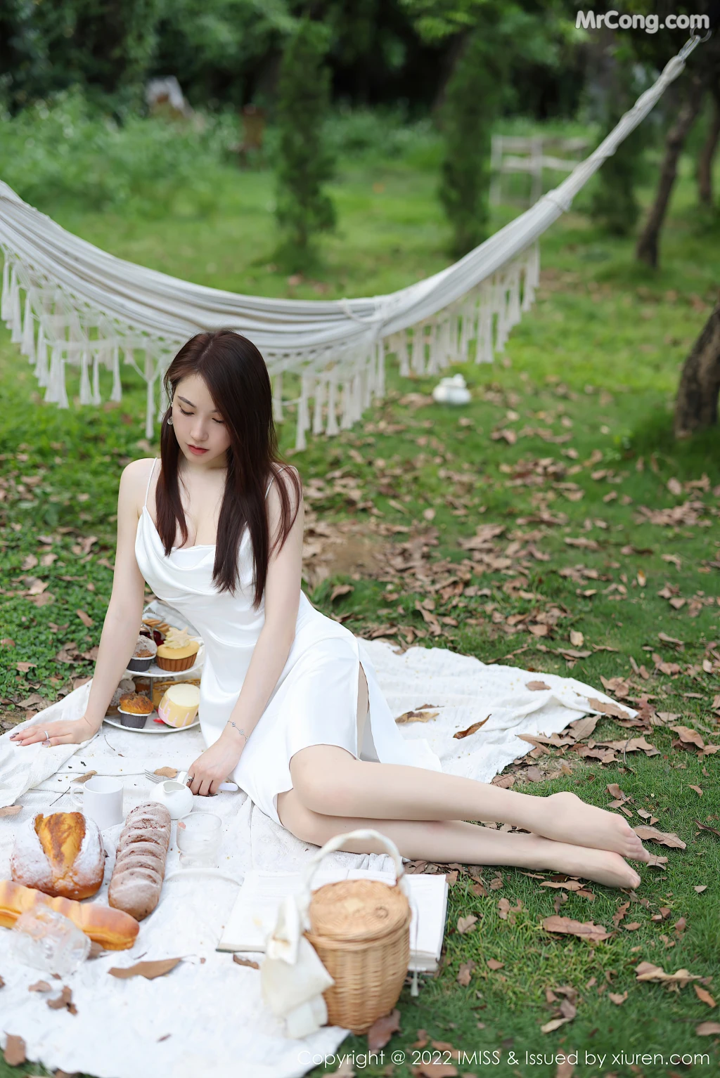 IMISS Vol.682: Lynn (刘奕宁) (25 photos) – Page 2