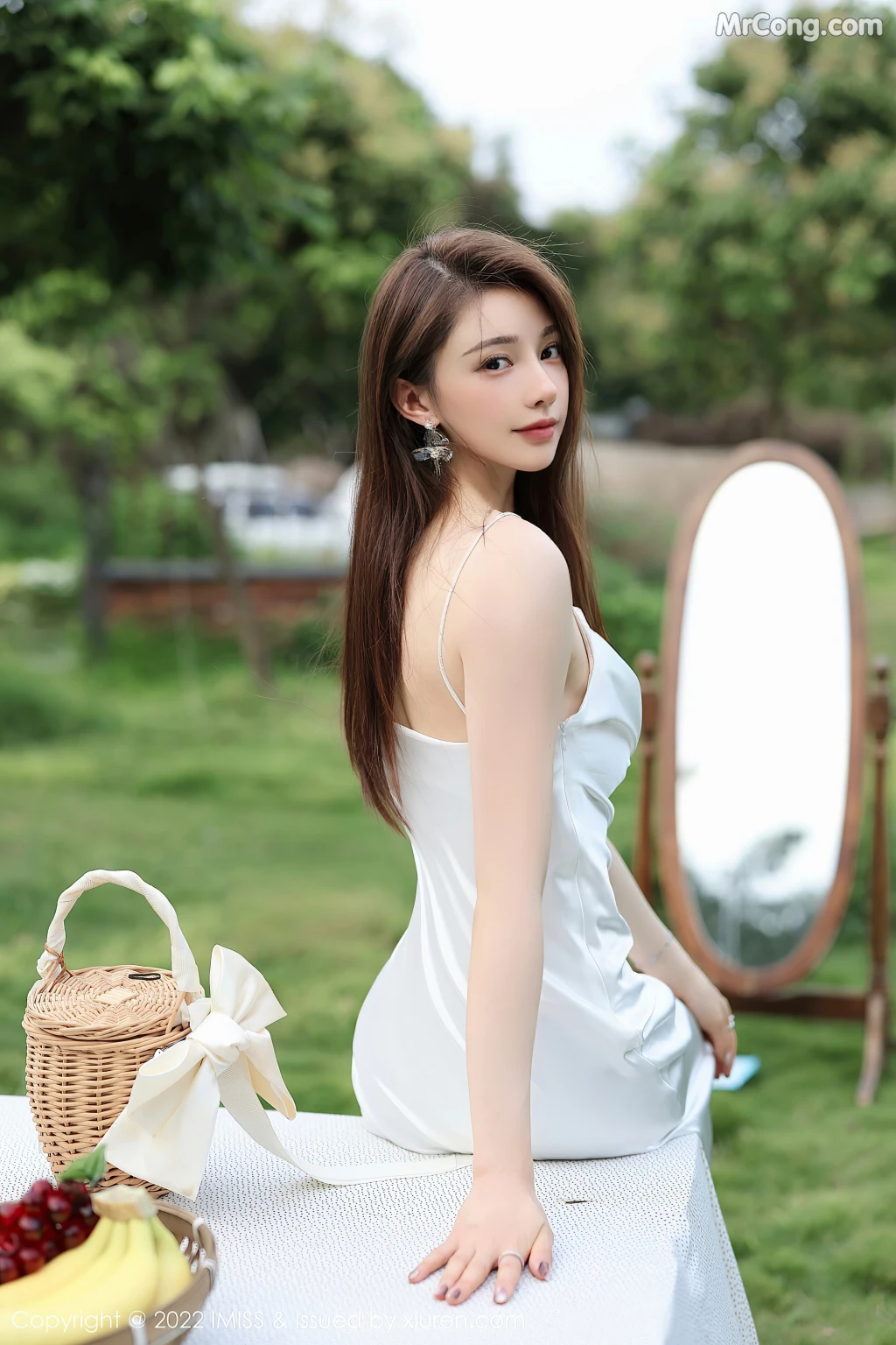 IMISS Vol.682: Lynn (刘奕宁) (25 photos) – Page 2