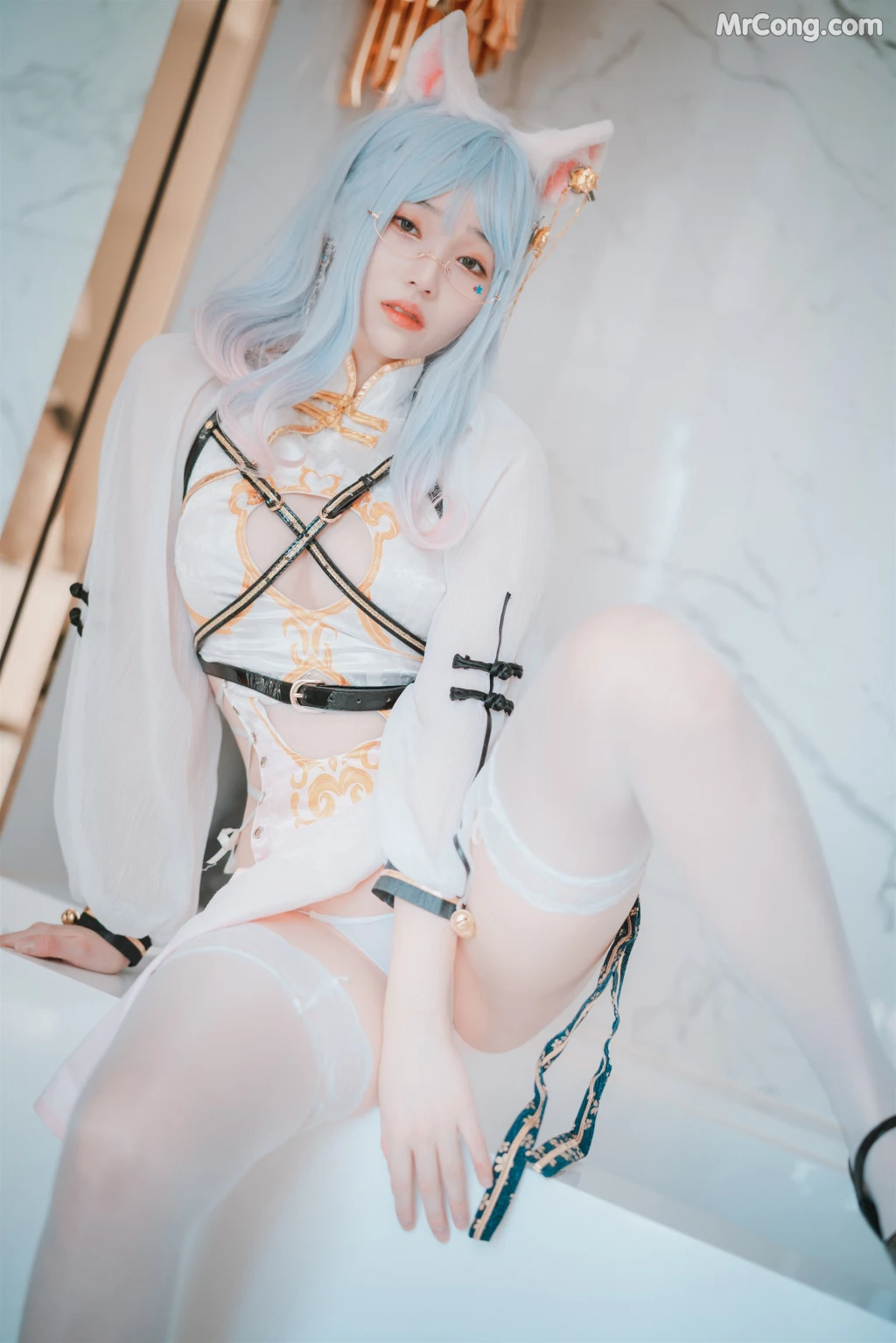 DJAWA Photo – Bambi (밤비): “Le Chat Porte un Qípáo” (87 photos)