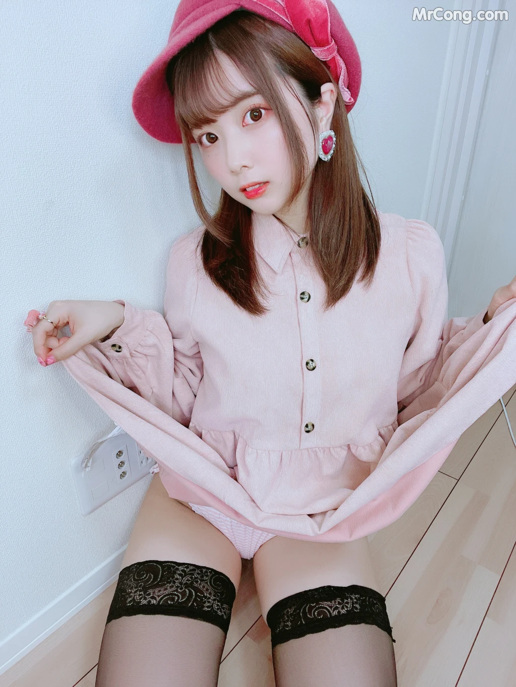 [Fantia] Tomiko (とみこ): Nov 2021 (30 photos)