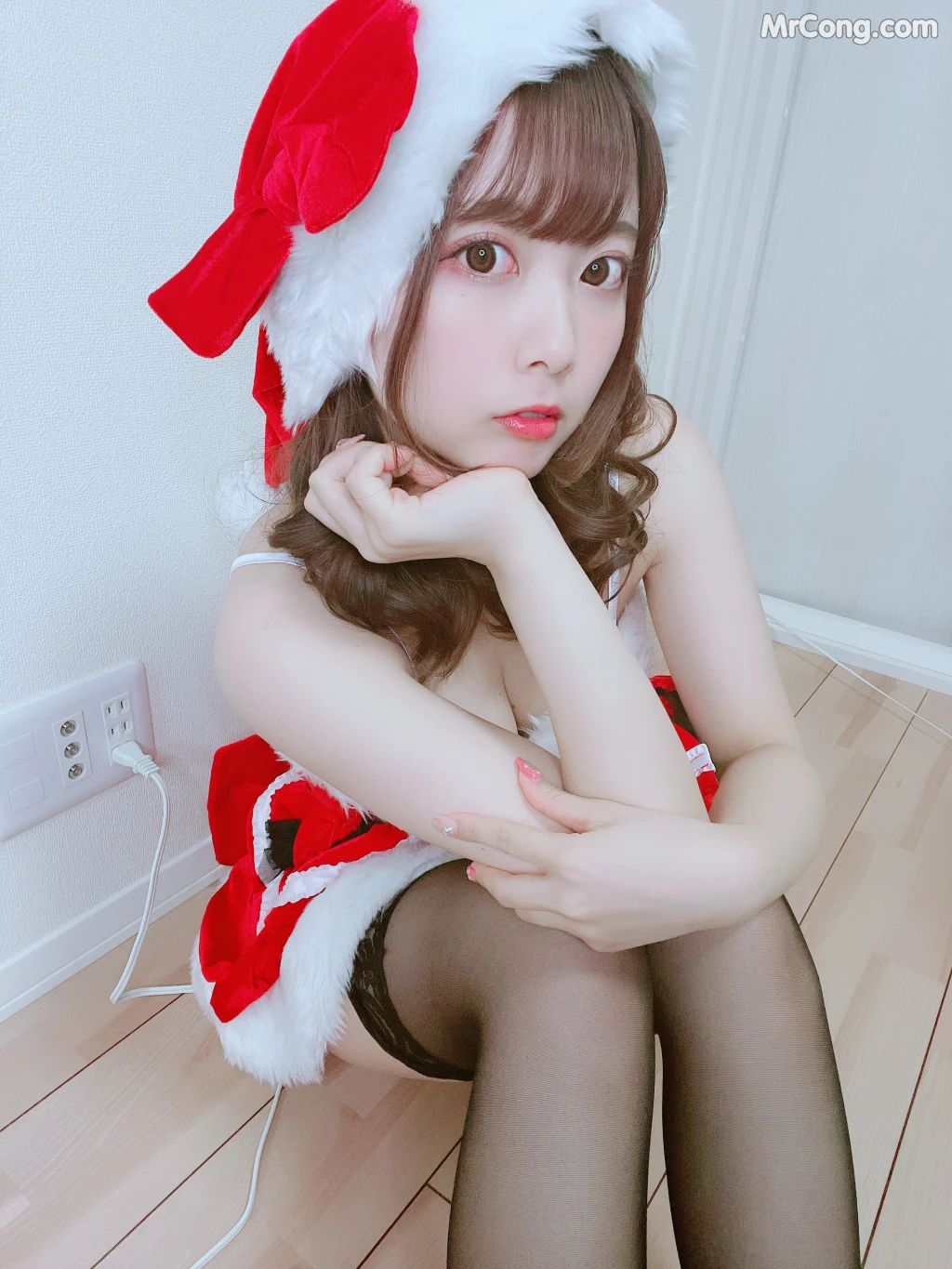 [Fantia] Tomiko (とみこ): とみこサンタから自撮りのお届け???動画もあるよ (71 photos) – Page 3