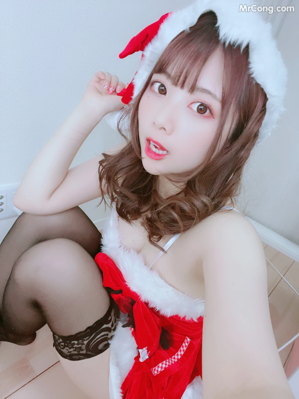 [Fantia] Tomiko (とみこ): とみこサンタから自撮りのお届け???動画もあるよ (71 photos) – Page 5