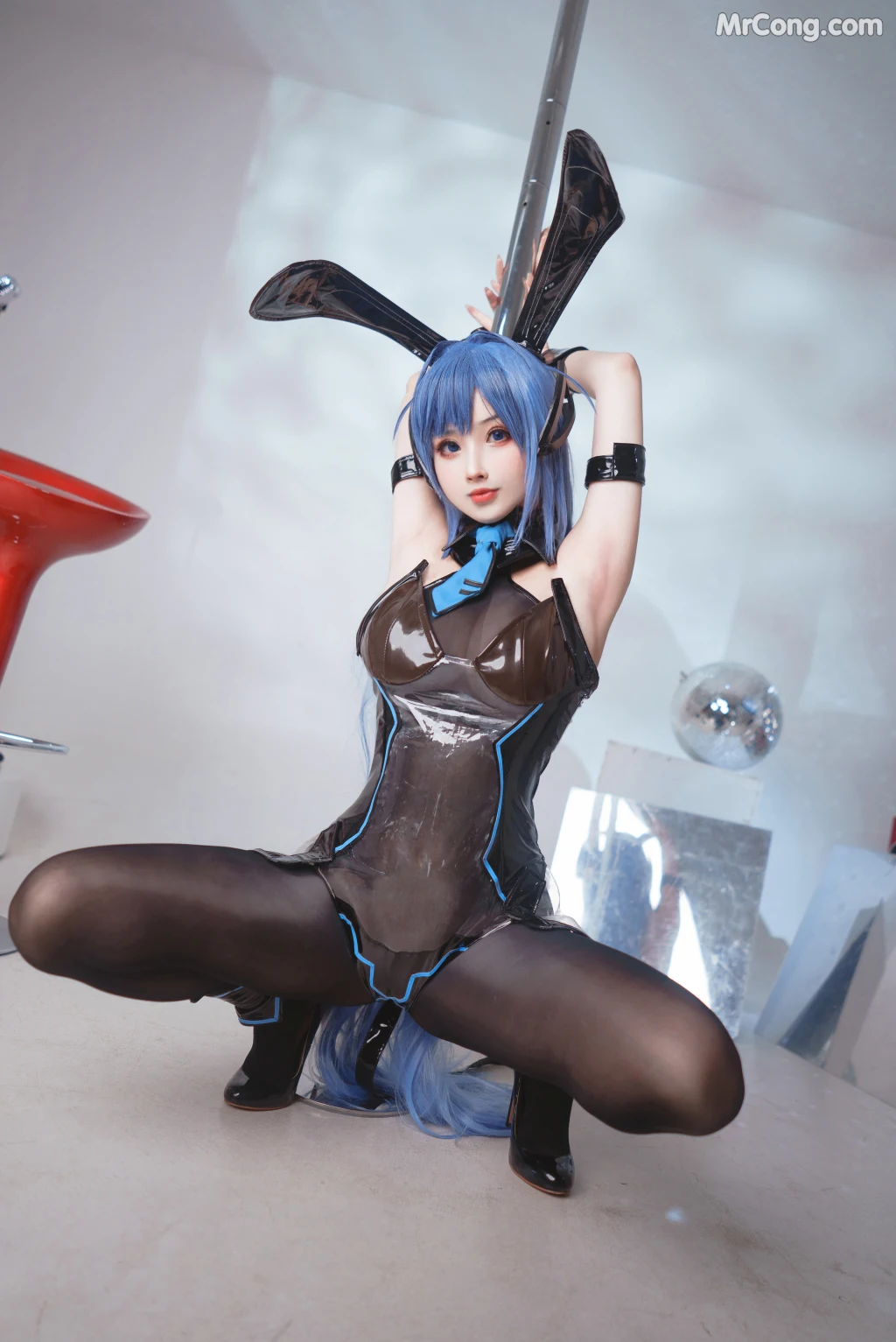 Coser@rioko凉凉子 Vol.095: 花园兔女郎 (42 photos + 5 videos)