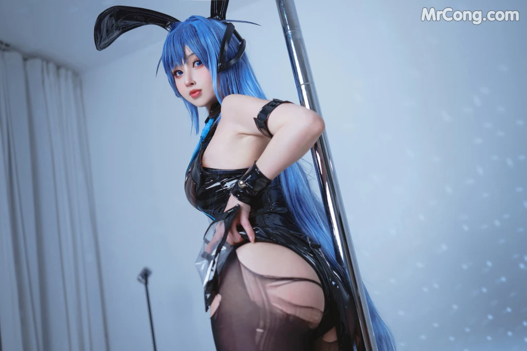 Coser@rioko凉凉子 Vol.095: 花园兔女郎 (42 photos + 5 videos)