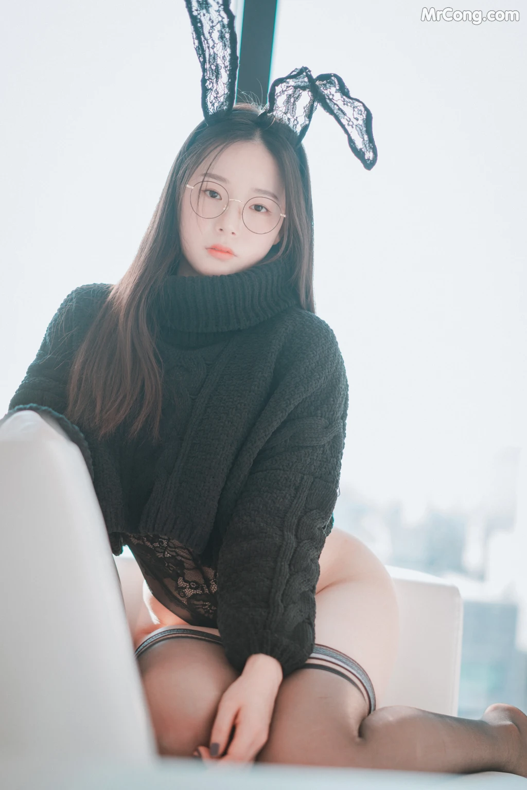 DJAWA Photo – Pia (피아): “Loose and Tight Black” (33 photos) – Page 2