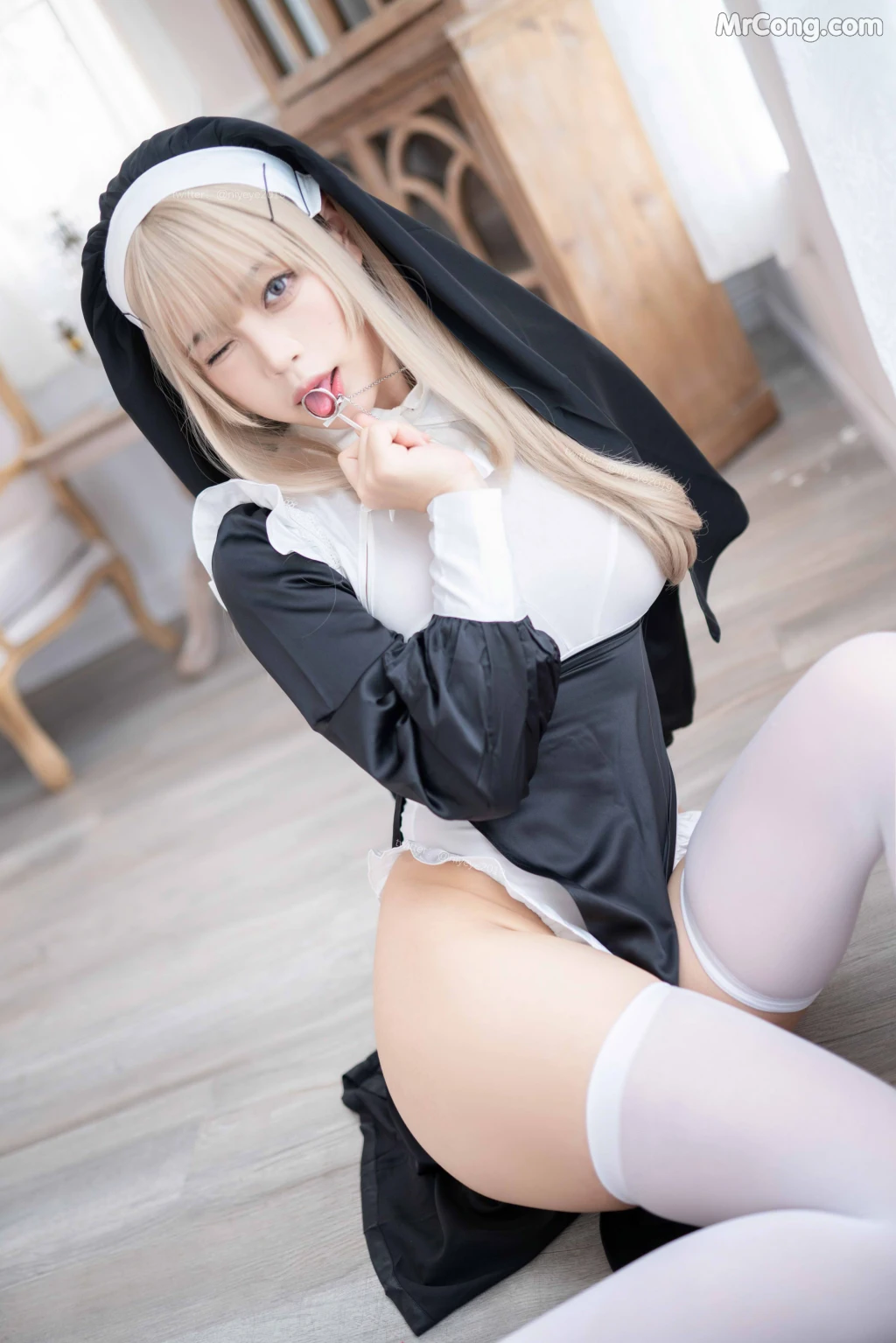 Coser@白烨 Vol.044: 禁x欲修女 (77 photos + 5 videos) – Page 2