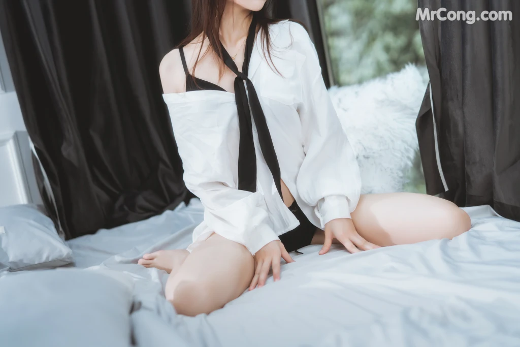 Coser@桜桃喵 Vol.127: 狼来了01 (72 photos) – Page 2