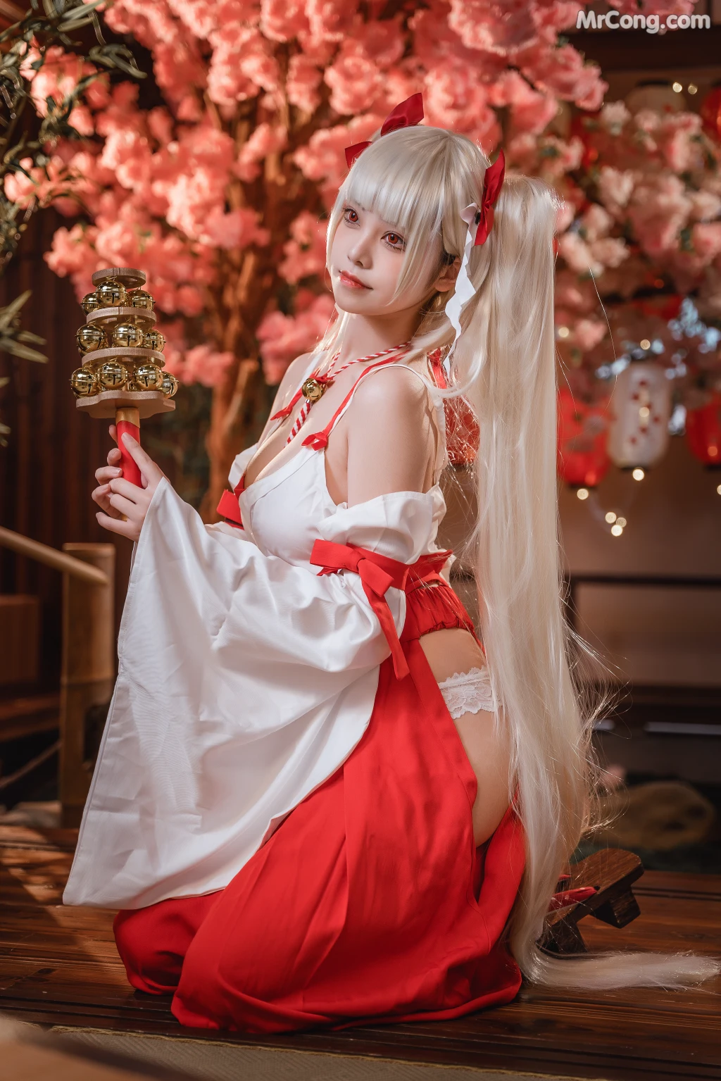 Coser@蜜汁猫裘 Vol.084: 可畏巫女 (50 photos + 4 videos) – Page 4