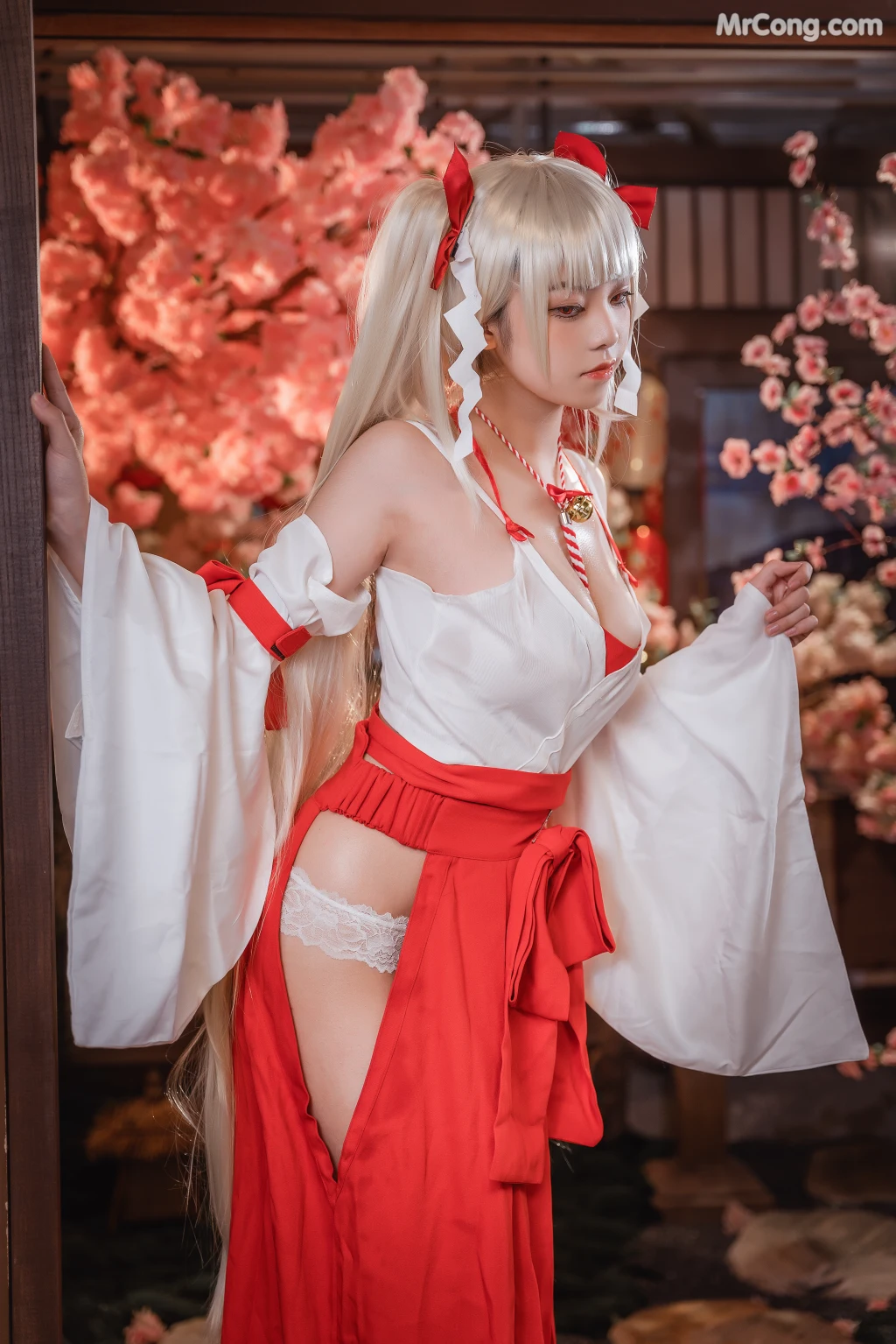 Coser@蜜汁猫裘 Vol.084: 可畏巫女 (50 photos + 4 videos) – Page 5
