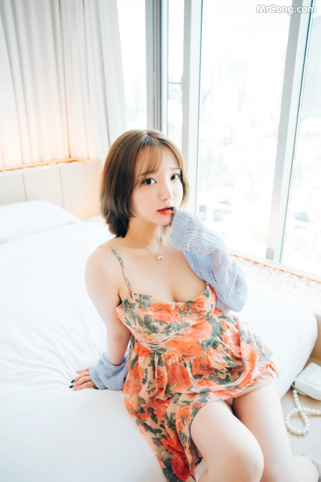 [Loozy] Son Ye-Eun (손예은): Lover in Hotel (133 photos) – Page 2
