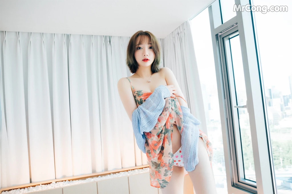 [Loozy] Son Ye-Eun (손예은): Lover in Hotel (133 photos) – Page 2