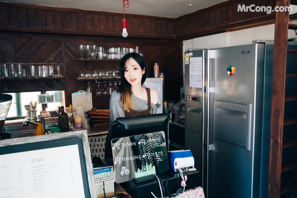 [Loozy] Bambi (밤비): Cafe Alba (179 photos)