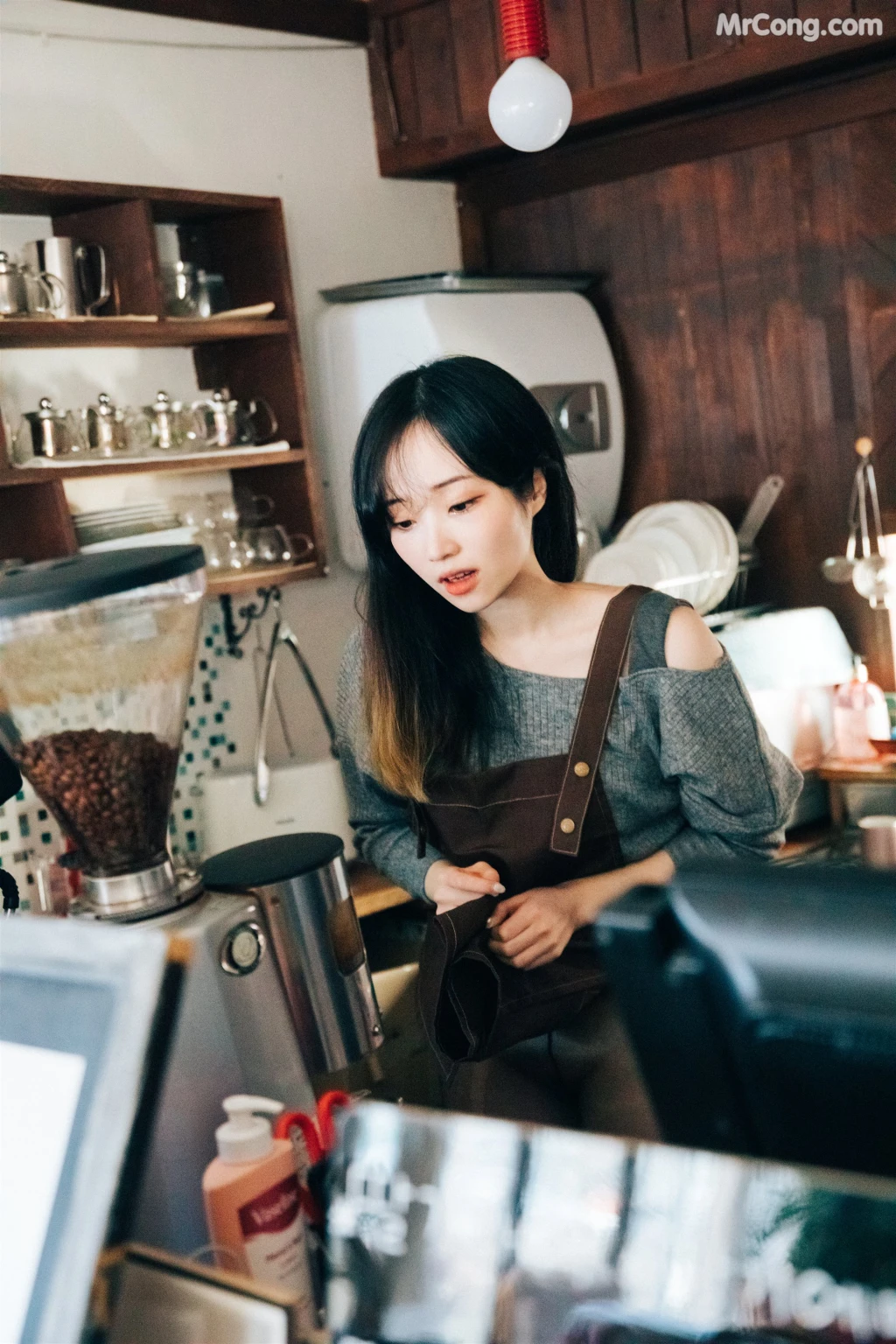 [Loozy] Bambi (밤비): Cafe Alba (179 photos) – Page 2