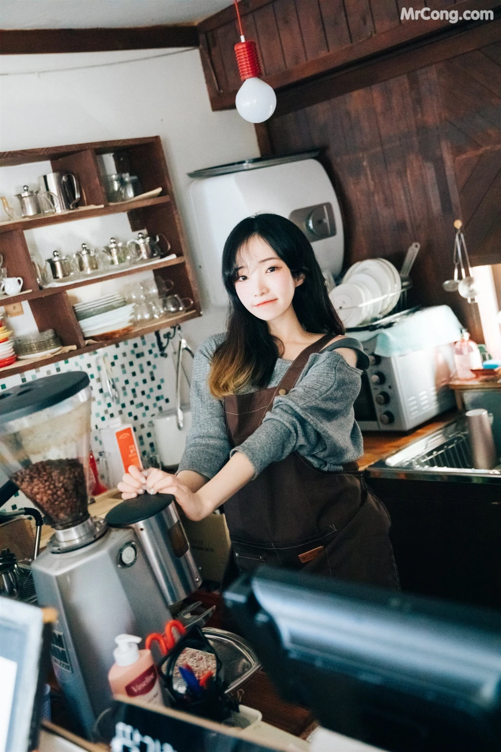 [Loozy] Bambi (밤비): Cafe Alba (179 photos) – Page 3