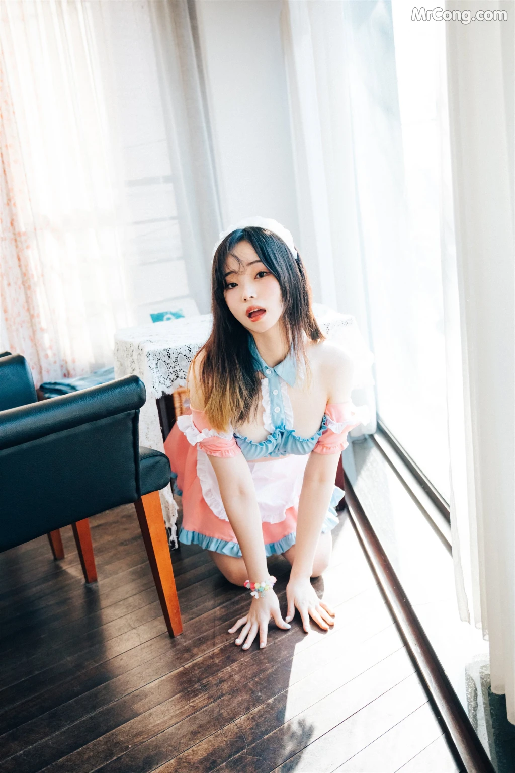 [Loozy] Bambi (밤비): Cafe Alba (179 photos) – Page 9
