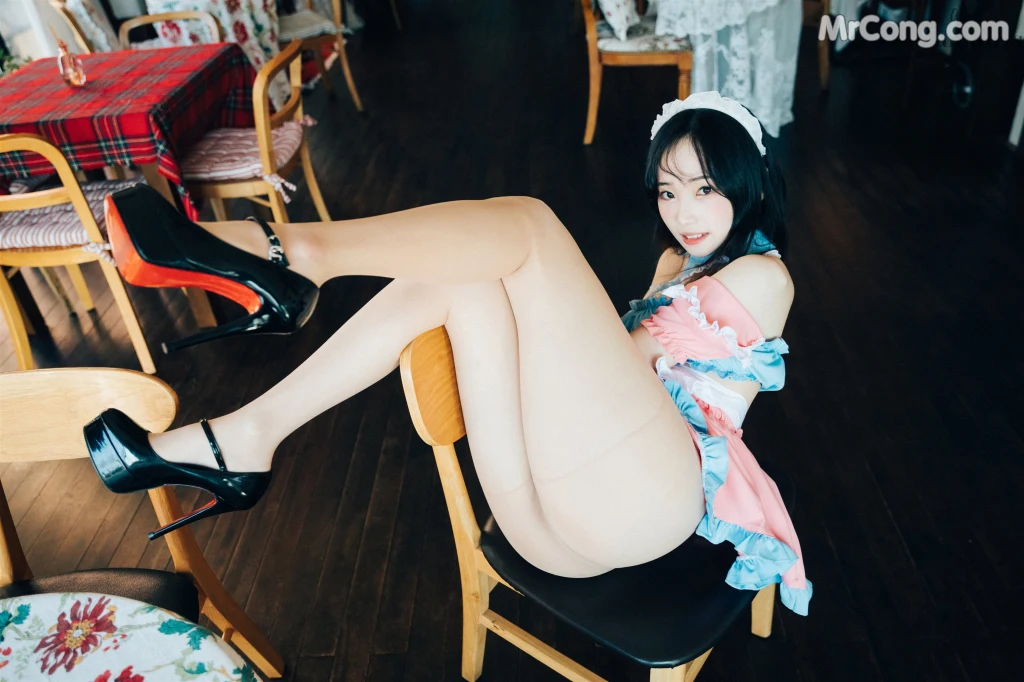 [Loozy] Bambi (밤비): Cafe Alba (179 photos) – Page 12