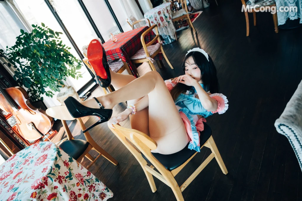 [Loozy] Bambi (밤비): Cafe Alba (179 photos) – Page 13