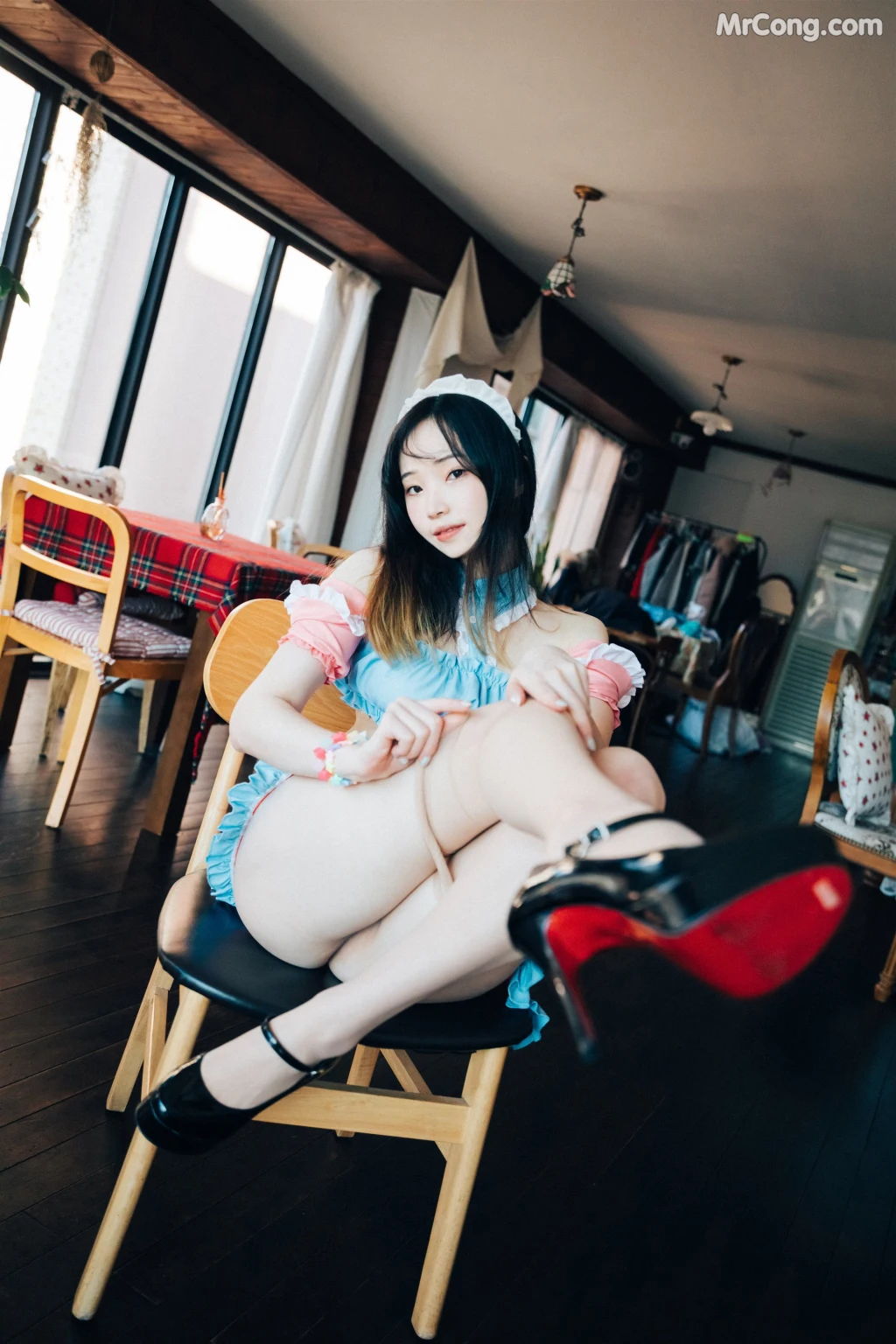 [Loozy] Bambi (밤비): Cafe Alba (179 photos) – Page 13