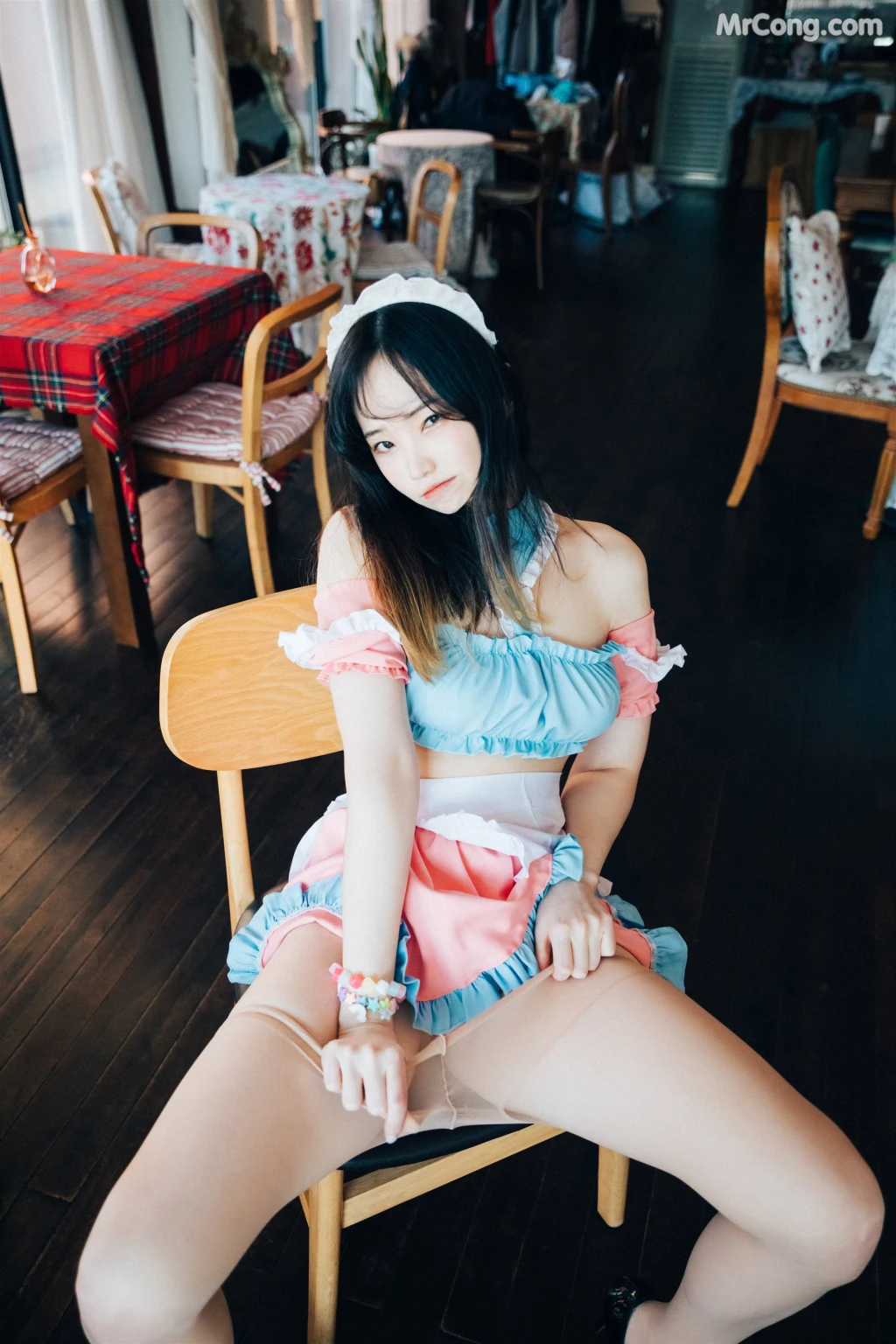 [Loozy] Bambi (밤비): Cafe Alba (179 photos) – Page 13