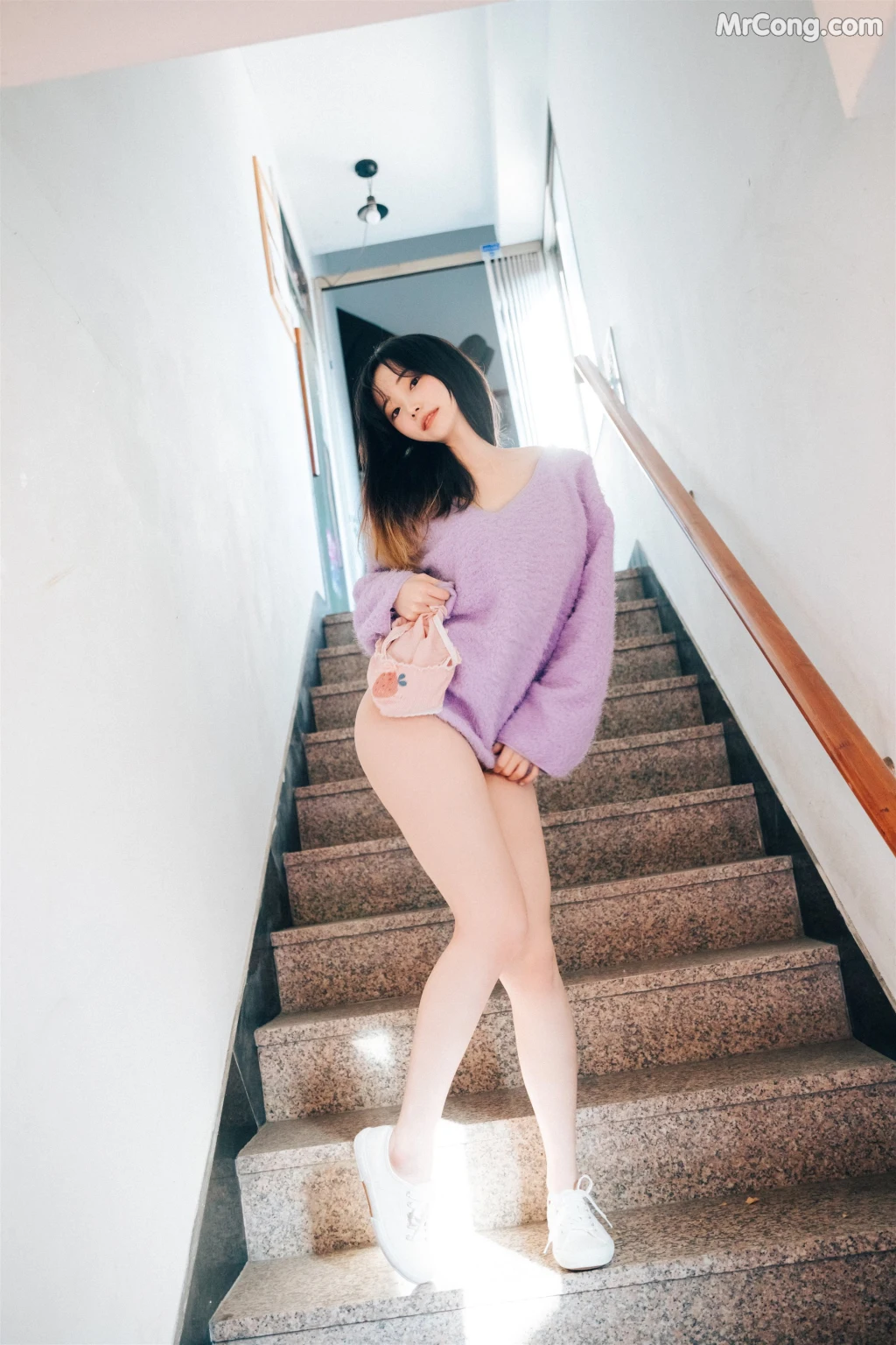 [Loozy] Bambi (밤비): Cafe Alba (179 photos) – Page 16