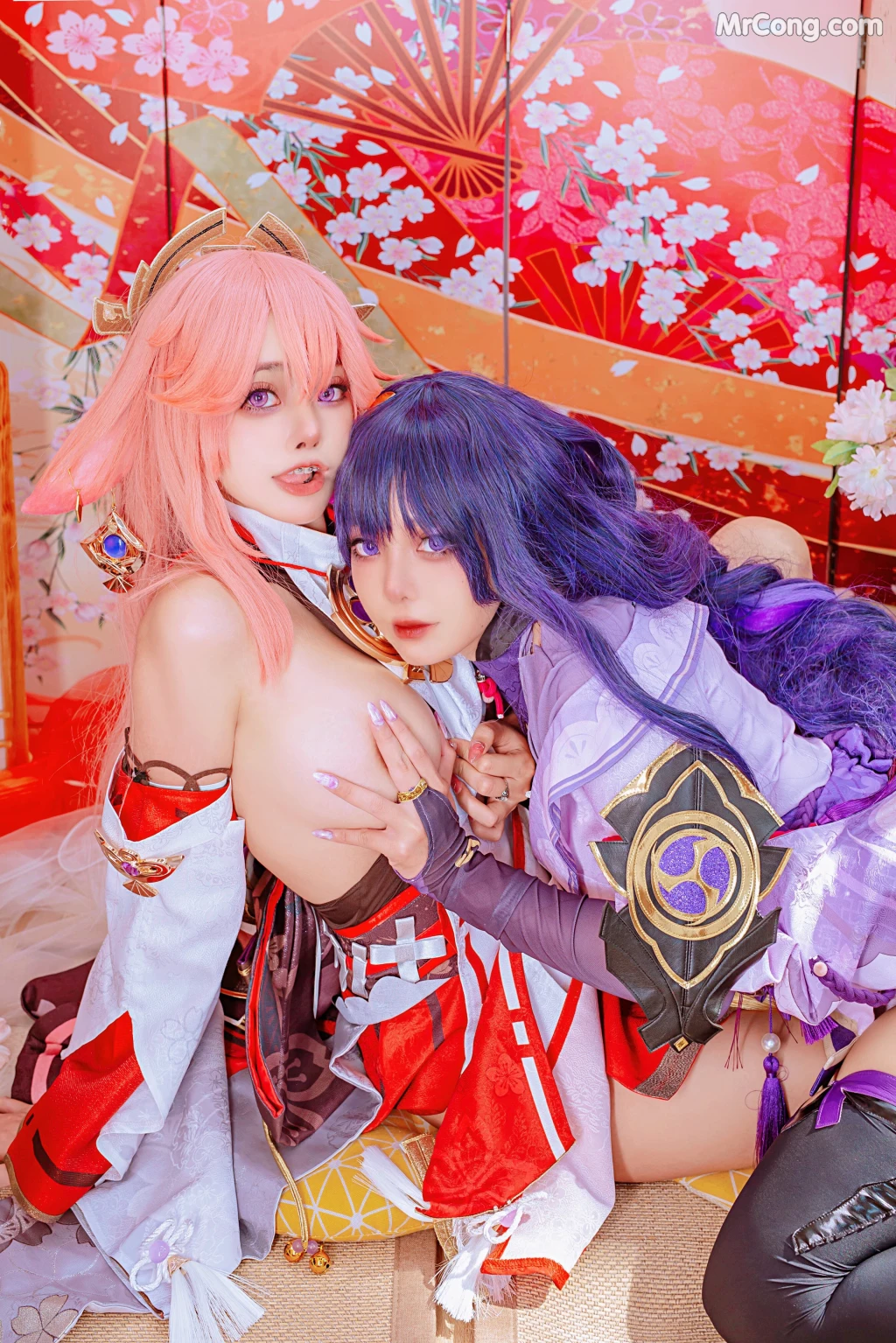 Coser@Byoru: Yae Miko x Raiden Shogun (95 photos)