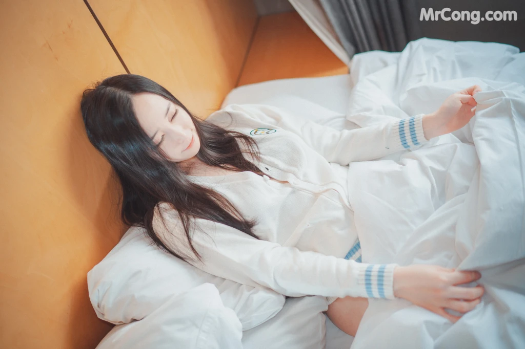 DJAWA Photo – Bambi (밤비): “Homebody Girl” (50 photos) – Page 2