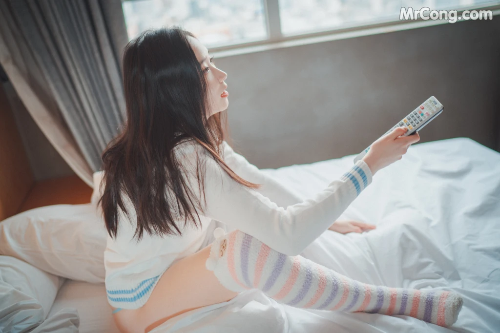 DJAWA Photo – Bambi (밤비): “Homebody Girl” (50 photos) – Page 2