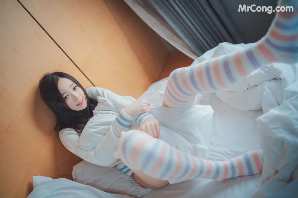 DJAWA Photo – Bambi (밤비): “Homebody Girl” (50 photos) – Page 3