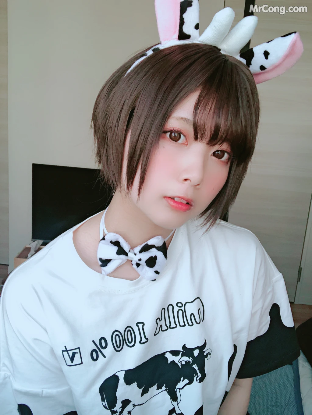 [Fantia] Tomiko (とみこ): 下乳でとる牛? (43 photos + 1 video)