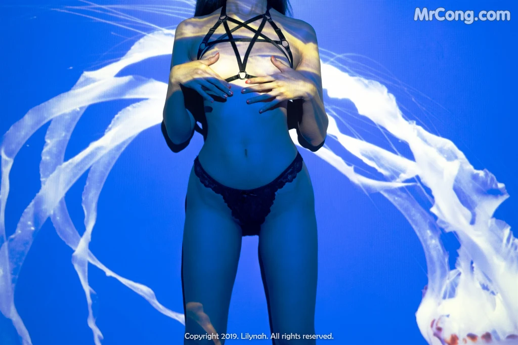 [Lilynah] Lily x Inah: Issue 1 Glow (63 photos) – Page 3