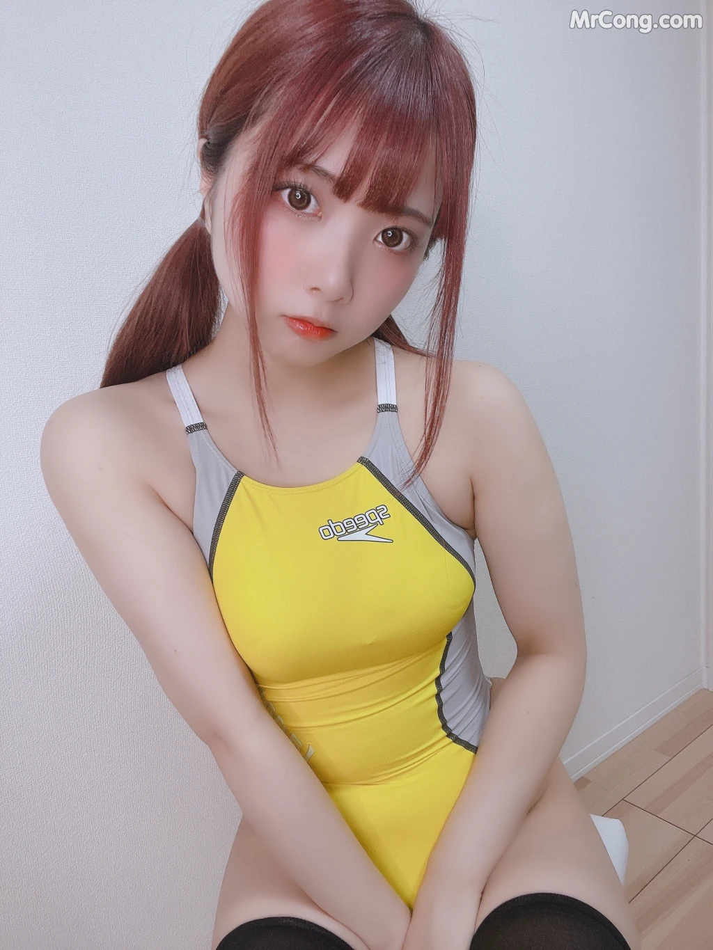 [Fantia] Tomiko (とみこ): 黄色い競泳水着?とニーソ (58 photos) – Page 3