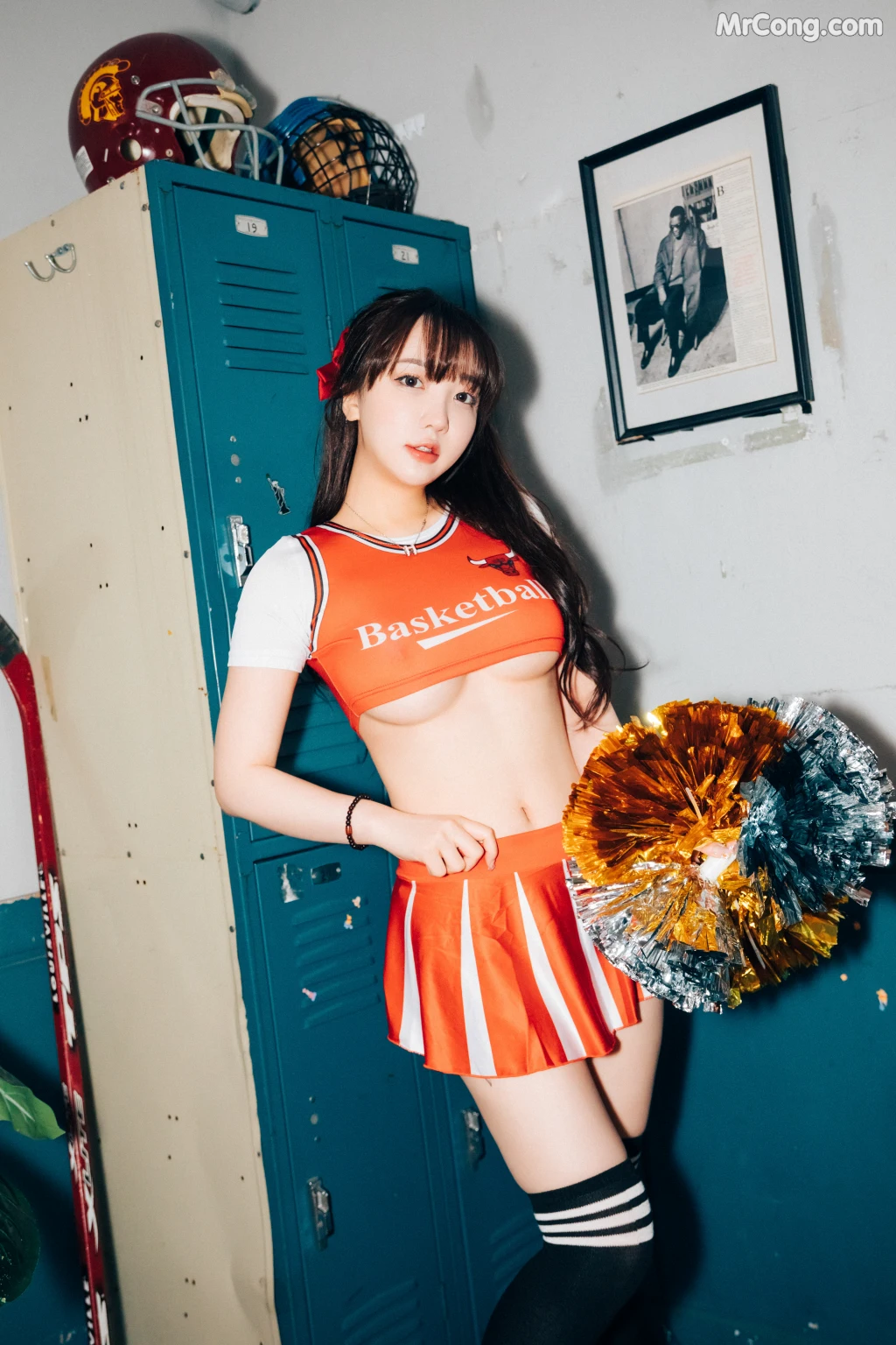 [Loozy] Son Ye-Eun (손예은): CHEER UP (92 photos)