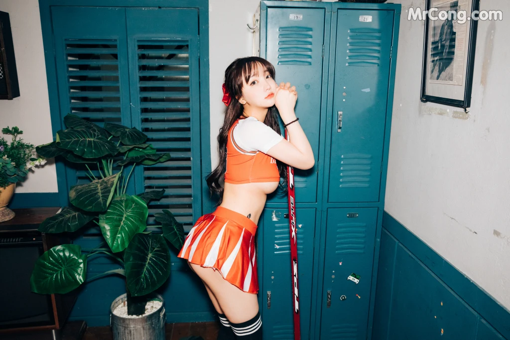 [Loozy] Son Ye-Eun (손예은): CHEER UP (92 photos)