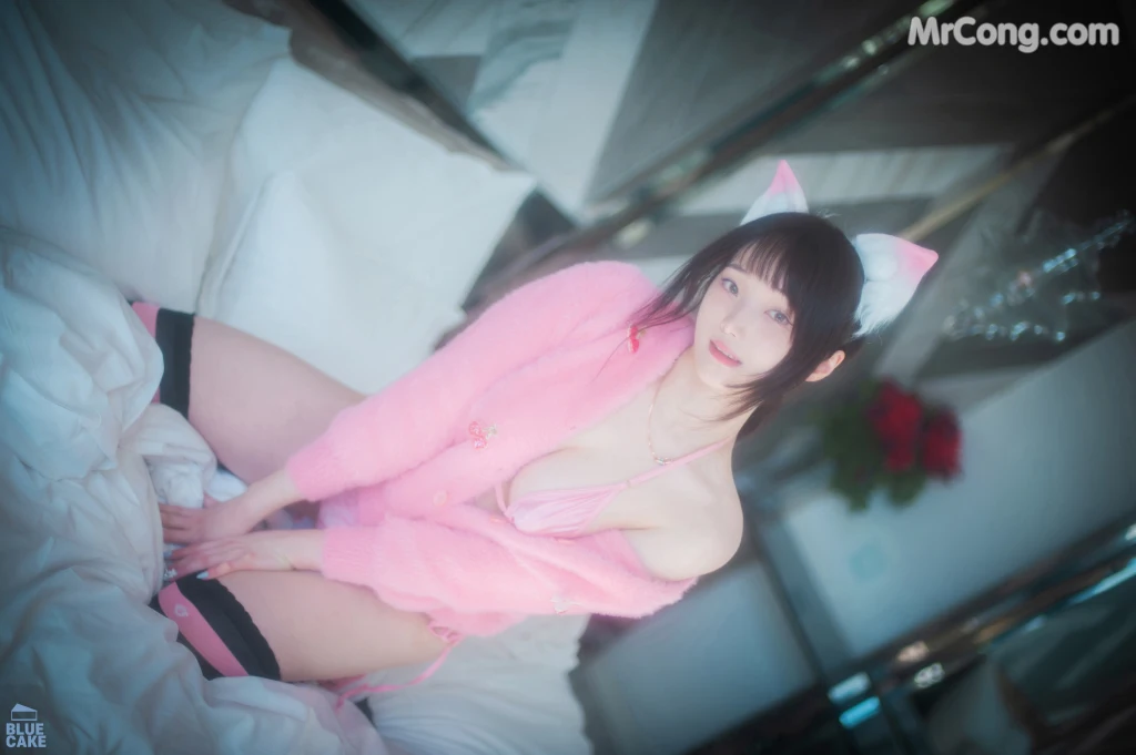 [BLUECAKE] Bambi (밤비): Naughty Cats Pink & Mint RED (145 photos)