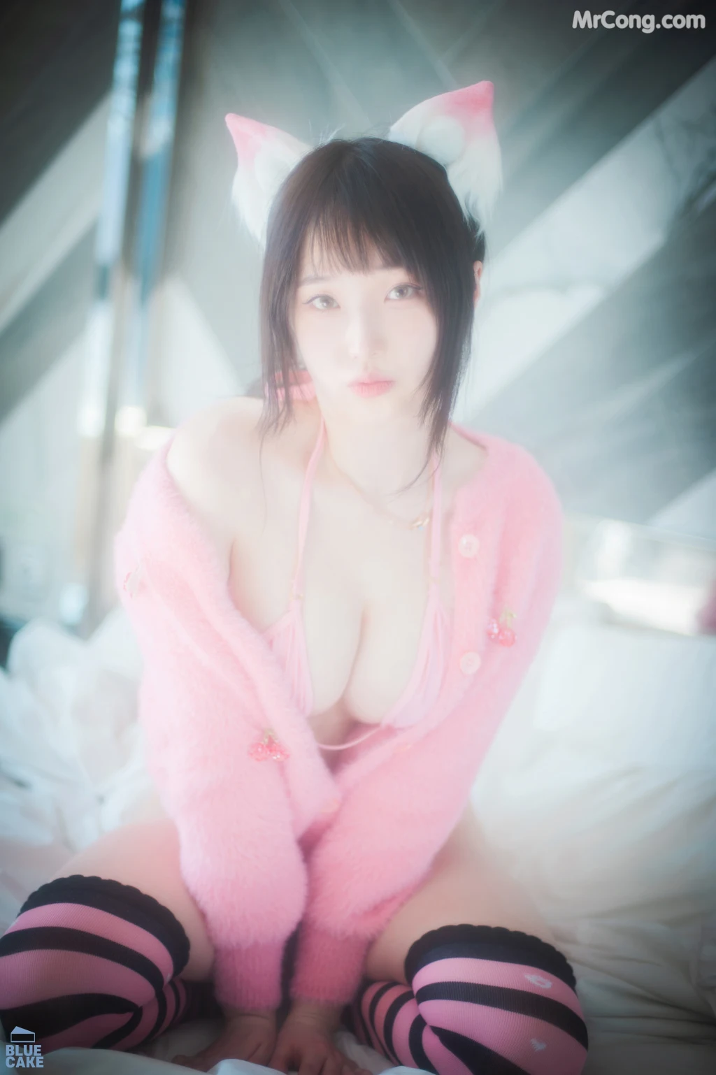 [BLUECAKE] Bambi (밤비): Naughty Cats Pink & Mint RED (145 photos) – Page 3
