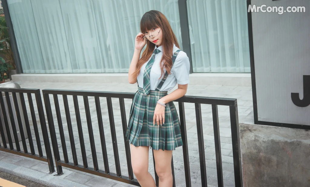 Coser@Money冷冷 No.009: JK (17 photos)