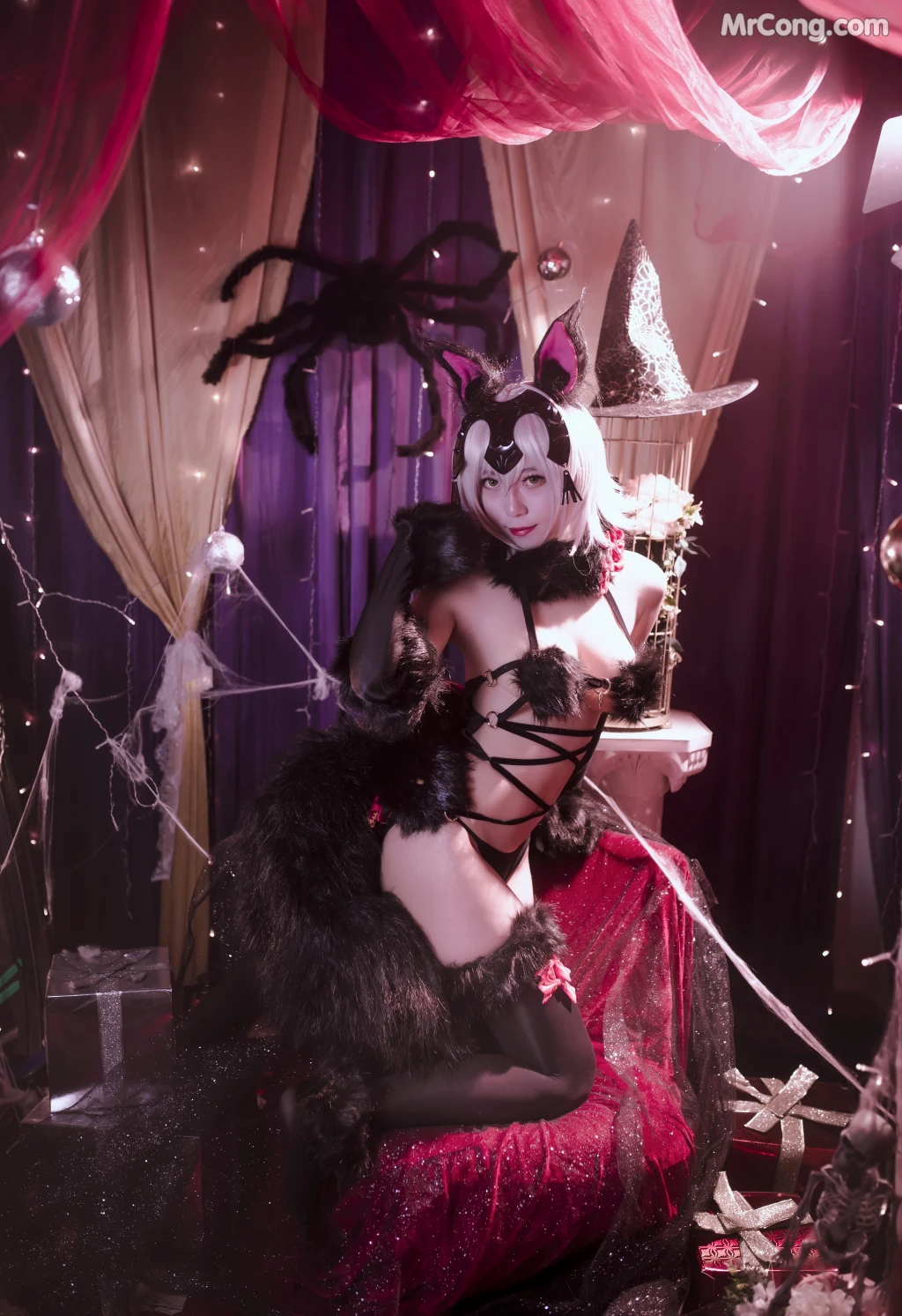 Coser@Money冷冷 No.010: 贞德 (8 photos)