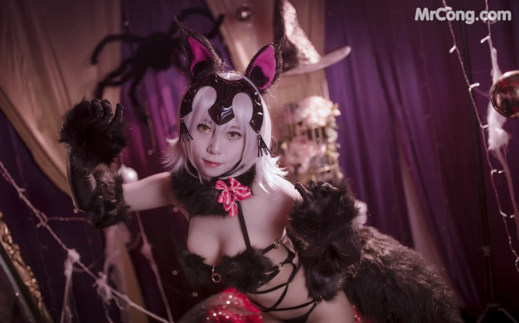 Coser@Money冷冷 No.010: 贞德 (8 photos)