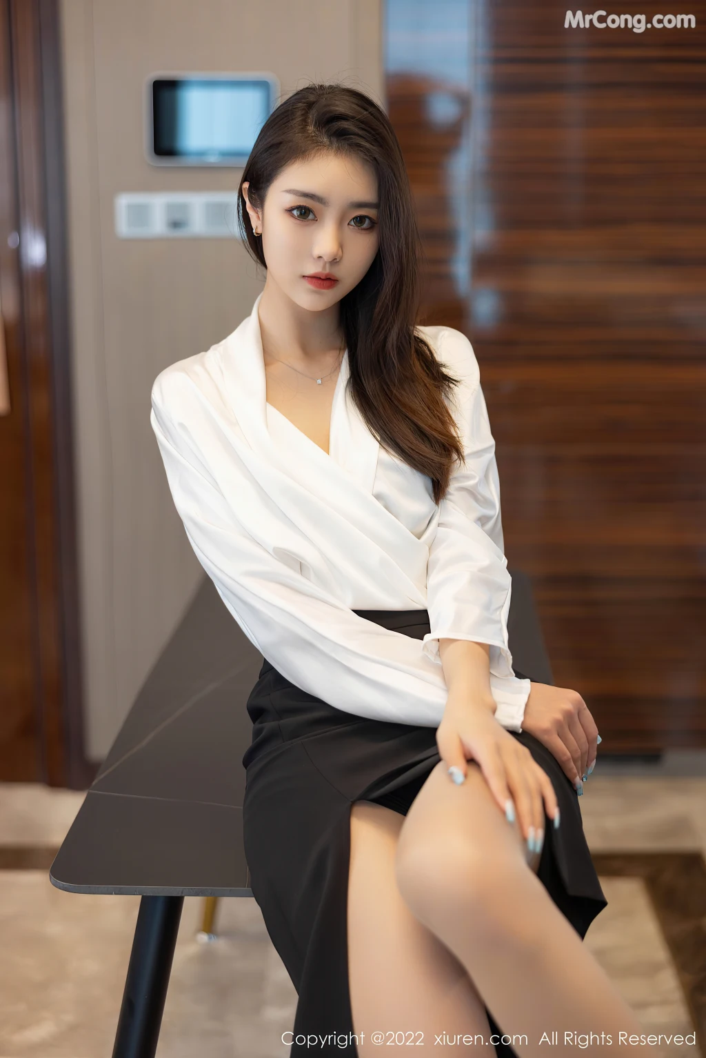 XIUREN No.4869: Ke Le Vicky (可樂Vicky) (71 photos)