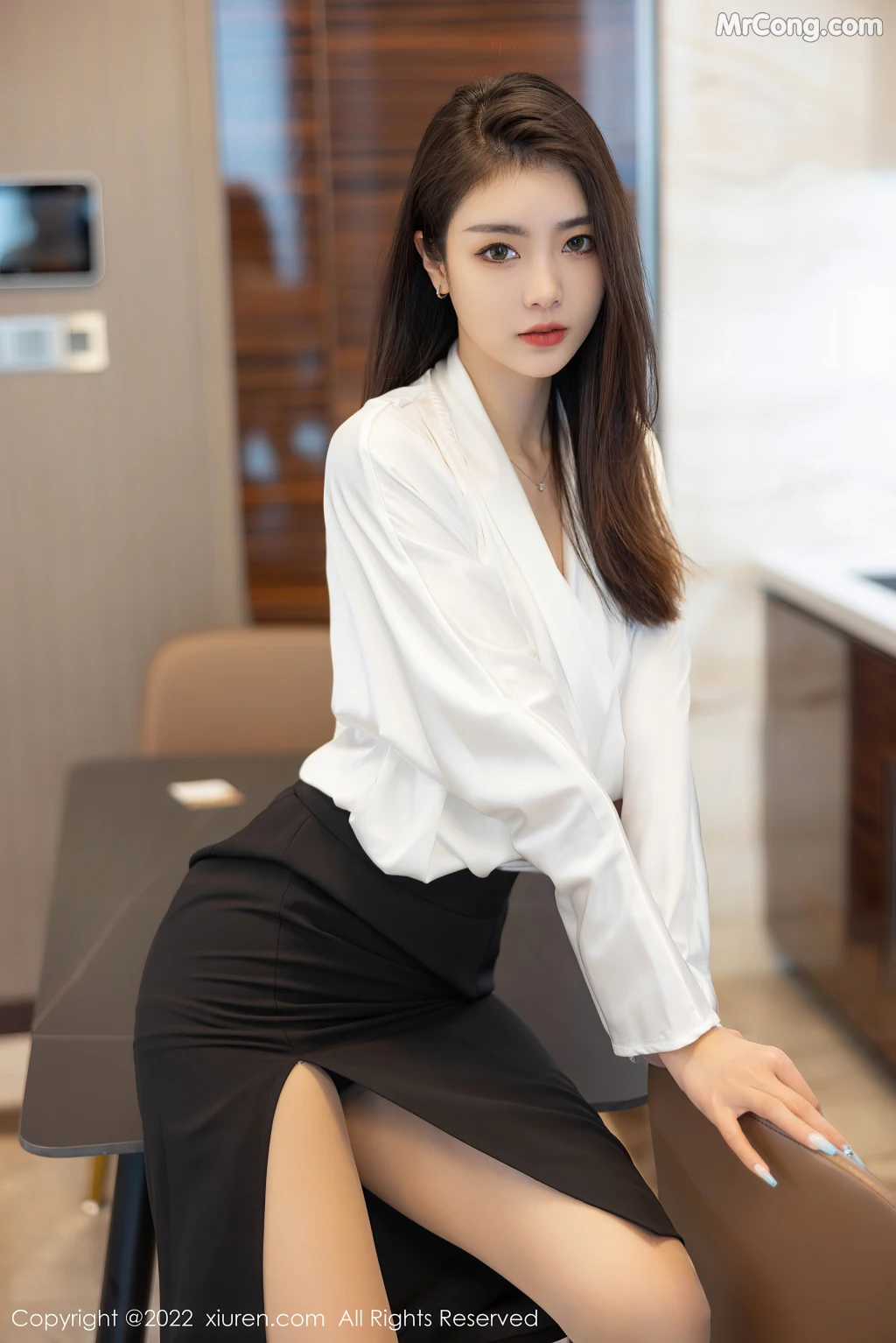 XIUREN No.4869: Ke Le Vicky (可樂Vicky) (71 photos) – Page 2