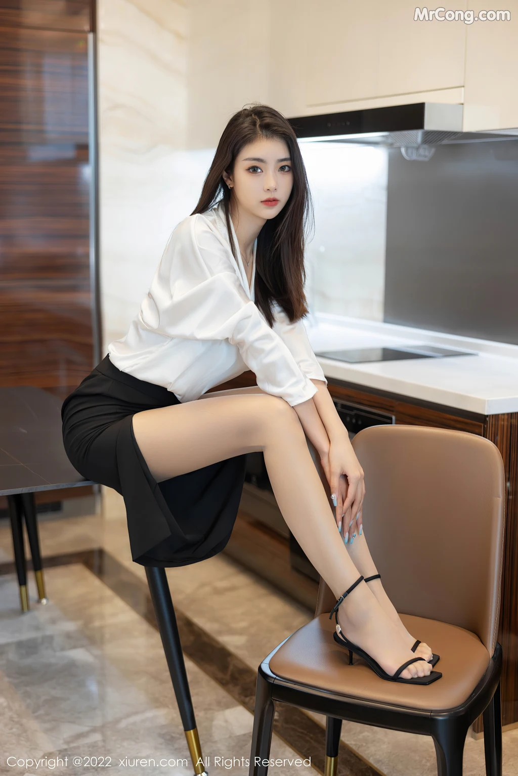 XIUREN No.4869: Ke Le Vicky (可樂Vicky) (71 photos) – Page 4