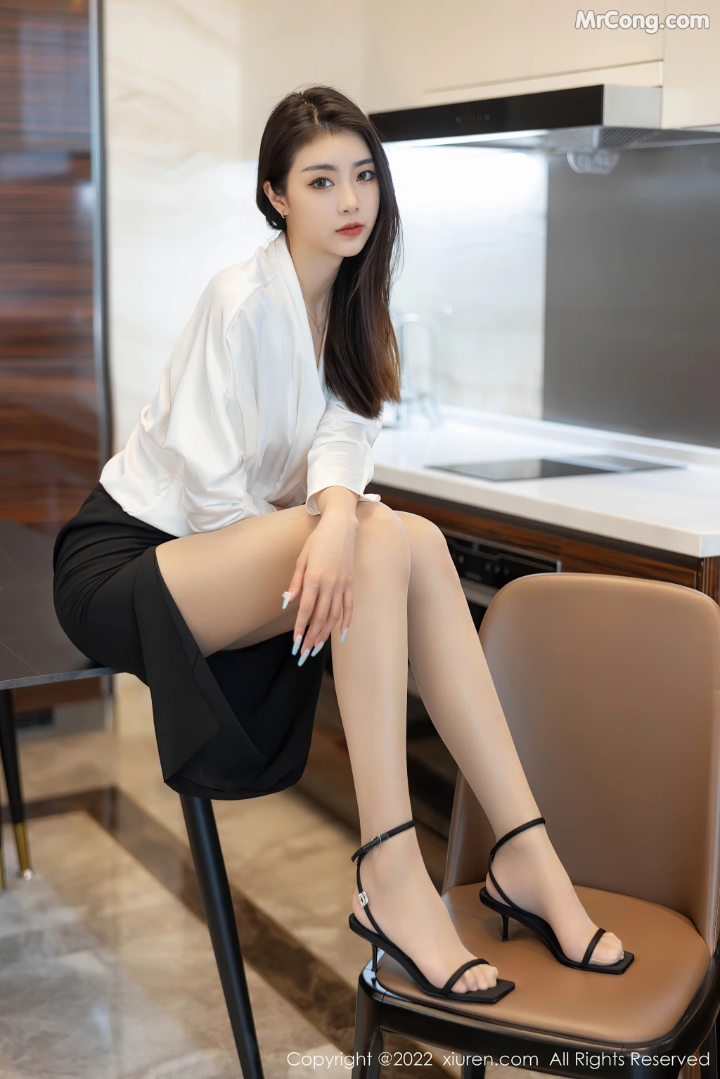 XIUREN No.4869: Ke Le Vicky (可樂Vicky) (71 photos) – Page 4