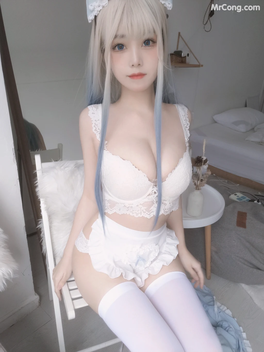 Coser@蜜汁猫裘 Vol.085: 蓝女仆 (27 photos + 2 videos)