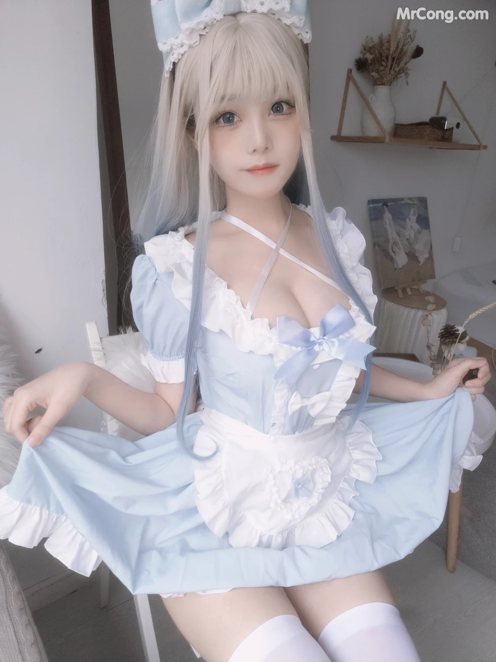 Coser@蜜汁猫裘 Vol.085: 蓝女仆 (27 photos + 2 videos)