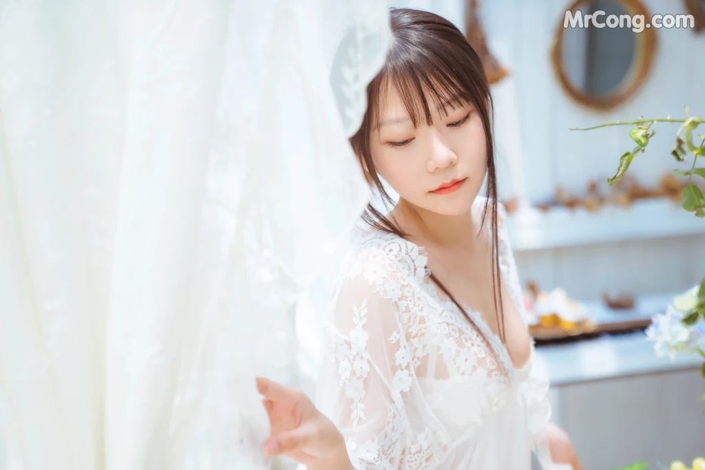 Coser@香草喵露露 No.005: 玻璃房少女 (76 photos)