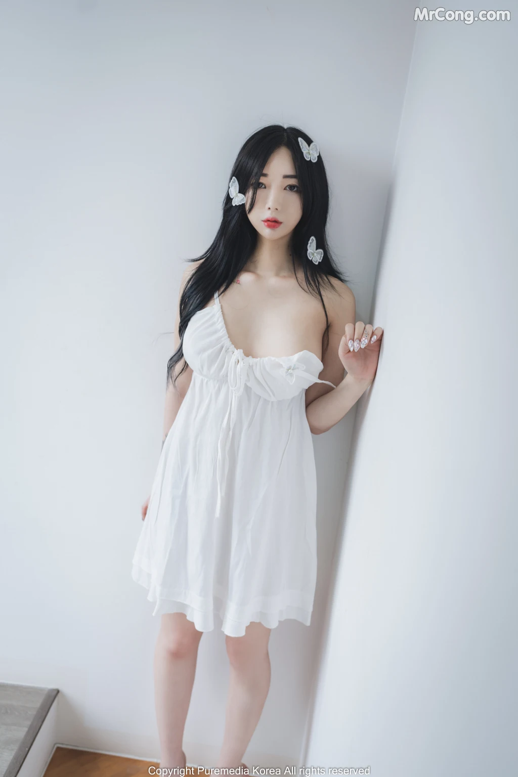 Pure Media Vol.180: Jia (지아) (121 photos)